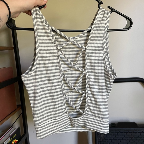 Cropped Tank - Picture 2 of 2